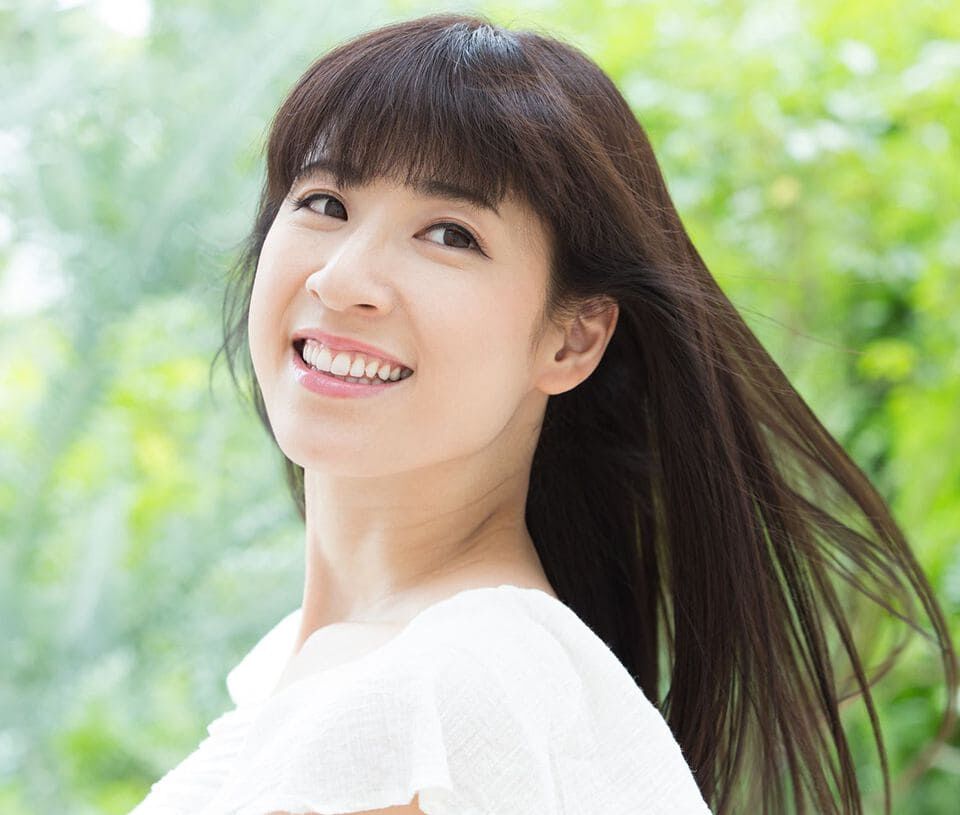 女性